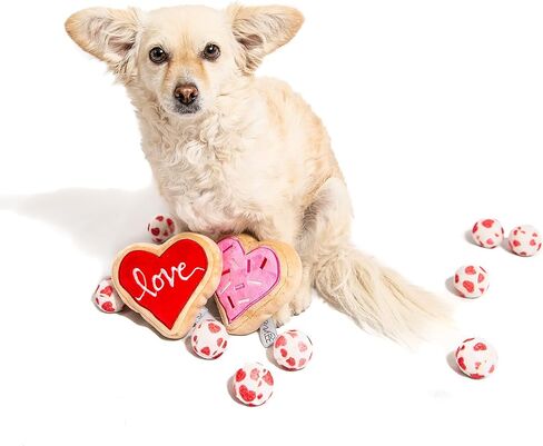 لعبة ميدلي للكلب على شكل قلب وردي وكوكيز كبيرة in Kuwait