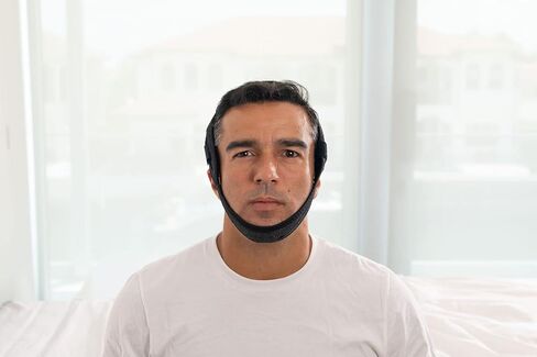 سنوجيل حزام الذقن الأسود | يوفر حزام الذقن CPAP دعمًا إضافيًا لقناع CPAP الخاص بك | الصيانة الأساسية تجعل التنظيف أمرًا سهلاً in Kuwait