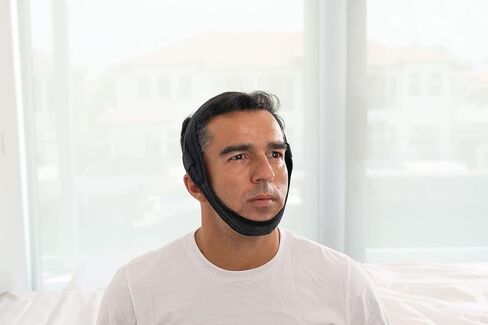 سنوجيل حزام الذقن الأسود | يوفر حزام الذقن CPAP دعمًا إضافيًا لقناع CPAP الخاص بك | الصيانة الأساسية تجعل التنظيف أمرًا سهلاً in Kuwait