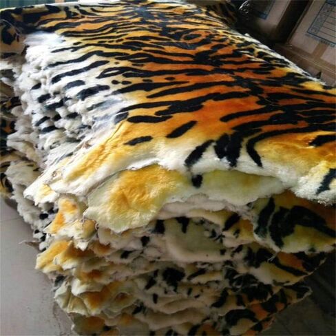 Area Rug Chic Style Tiger Leopard Printed Australia Sheepskin Rug Soft Plush Throw Lambskin Rug Fits Perfectly in Living Room/Bed Room or as a Couch Decor One Pelt(75cmx110cm (29.5x43.3Inch, Leopard) in Saudi Arabia