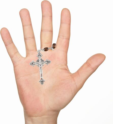 Needzo Stations of The Cross Chaplet Rosary with Wooden Prayer Beads and Silver Tone Crucifix, Includes Gift Pouch and Card, Easter Lenten Keepsakes for Catholic Men and Women, 30 Inches in Saudi Arabia