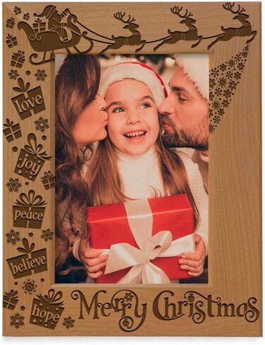 KATE POSH Merry Christmas Love Peace Joy Believe Hope، إطار صورة عائلي سحري لعيد الميلاد. ديكور سانتا والرنة والمزلقة. إطار صور من الخشب الطبيعي محفور (أفقي 5 × 7) in Saudi Arabia