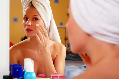 مرهم واكسلين متعدد الأغراض، عضوي، عبوة اقتصادية مكونة من 4 قطع in Kuwait