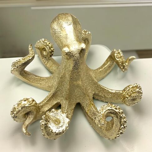 Gold Octopus Vintage Statue Sculpture Frgurine Gift for Home Office Living Room Desktop Display Decor Decorative in Saudi Arabia