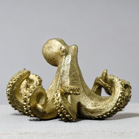 Gold Octopus Vintage Statue Sculpture Frgurine Gift for Home Office Living Room Desktop Display Decor Decorative in Saudi Arabia