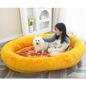 سرير كلب عملاق للإنسان مع بطانية مطابقة، سرير كلب مقاس 71*51 XXXXXXL لك ولحيوانك الأليف، سرير نهاري كبير للقيلولة لتغفو فيه، فوتون ضخم مع حشوة إسفنجية وغطاء قابل للإزالة، أصفر in Kuwait