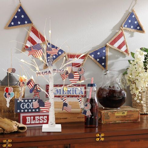 زينة الرابع من يوليو، شجرة البتولا المضيئة مع 24 قطعة من الحلي المعلقة على شكل نجوم حمراء وبيضاء وزرقاء، اشجار وطنية لعيد الذكرى والاستقلال وديكور الحفلات المنزلية (2 قدم، 24 مصباح LED ابيض دافئ) in Kuwait