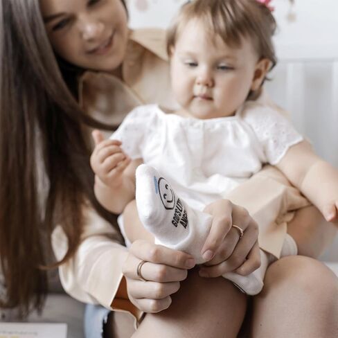 جوارب Mommachi Christian للأطفال - مجموعة من 4 أزواج، هدية رائعة محايدة للجنسين من أجل Little Blessings! هدية تعميد لطيفة، هدية مثالية لعيد الميلاد للطفل، هدية المعمودية in Kuwait