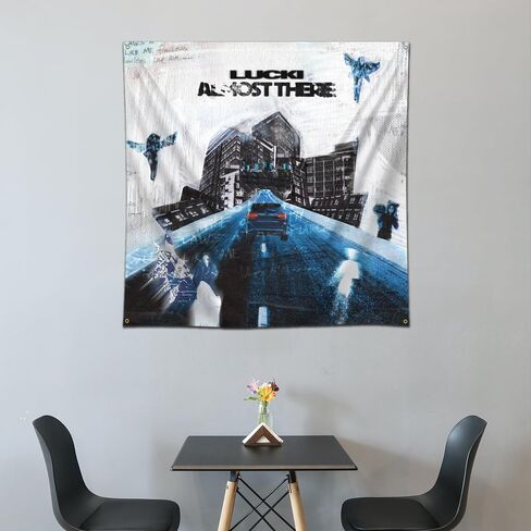 علم لافتة ألبوم موسيقى فنية من نسيج مور لوكي "تقريبًا هناك" (4 × 4 أقدام، لون زاهٍ، بوليستر) لكهف الرجال، والسكن، واحتياجات الهدايا in Kuwait