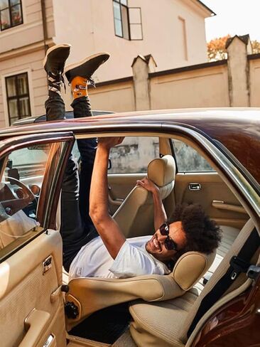 6/12 زوجًا من الجوارب الرسمية السوداء للرجال، جوارب سوداء للرجال من سن 9 إلى 12 in Kuwait