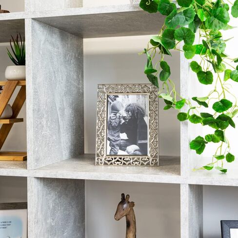 إطار صور جميل مطلي بالنيكل مقاس 4x6 من Happy Homewares مع قلوب متصلة وكريستالات ديامانتي | دعم مخملي أسود | صورة أو المناظر الطبيعية in Kuwait