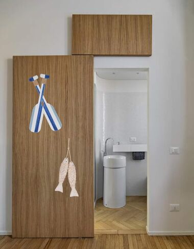 ديكور حائط خشبي بتصميم سمكة خشبية عتيقة للتعليق على الحائط، ديكور داخلي للمنزل والشاطئ، ديكور بحري، ديكورات اسماك خشبية للمنزل البحري، زينة معلقة على الحائط in Kuwait