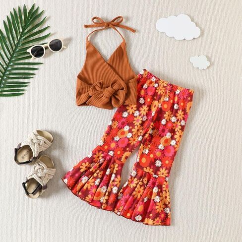 ملابس للفتيات الصغيرات ملابس بدون أكمام وقمصان قصيرة وسروال على شكل زهرة جرس سفلي مجموعة ملابس صيفية in Kuwait