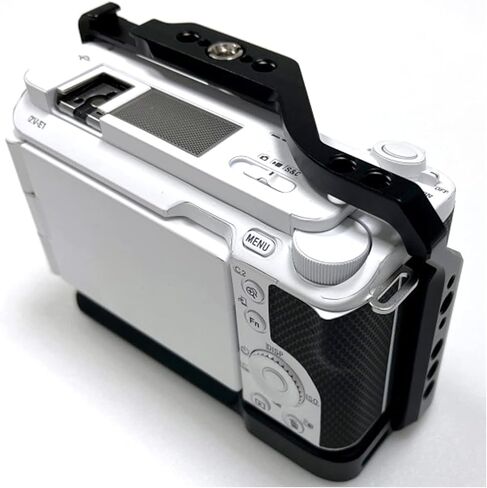 قفص كاميرا كامل لكاميرا سوني الفا ZV-E1 من توبسين مع فتحات ملولبة متعددة 1/4 و3/8 ونقاط تحديد المواقع ARRI، لوحة سفلية سريعة الفك ويمكن تثبيت الحذاء (قفص ZVE1) in Kuwait