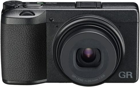 مجموعة كاميرا Ricoh GR IIIx الرقمية مع محرك أقراص ثابت محمول سعة 5 تيرابايت، وحقيبة أدوات مع ملحقات ومجموعة تنظيف (3 قطع) in Kuwait