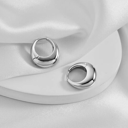YUJIE Gold Hoop Earrings Chunky Gold Huggie Earrings for Women Girls 18K Gold Plated Earrings Hypoallergenic Small Gold Hoop Earrings for Men Fashion Jewelry in Saudi Arabia