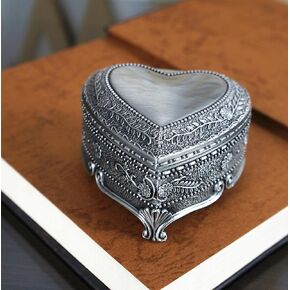 ECHENG صندوق مجوهرات معدني عتيق على شكل قلب حب حلية مجوهرات صندوق تخزين أقراط حلقية صندوق تخزين قلادة مجوهرات عتيقة صندوق هدايا تذكارية للفتيات السيدات (متوسط) in Kuwait