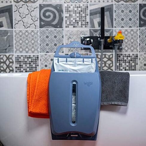 حامل Ugo بكرامة - حامل حقيبة ليلية قائم بذاته مدروس - حامل حقيبة ليلية لتصريف القسطرة مع غطاء سري - يتم تثبيته بأمان على أذرع الكرسي والكراسي المتحركة وقضبان السرير in Kuwait