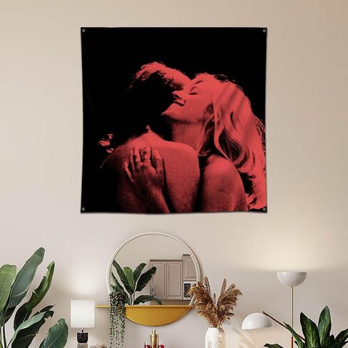 بساط حائط بتصميم فرقة تي في جيرل مقاس 36 × 36 انش من اربينجر، غطاء البوم مخرج فرنسي للتعليق على الحائط، راية فنية على الحائط لتزيين المنزل والسكن الجامعي in Kuwait