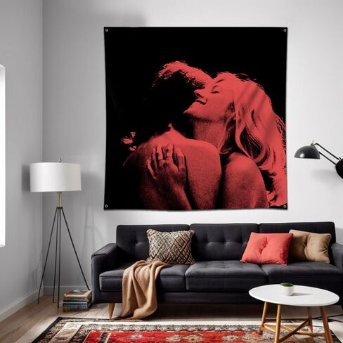 بساط حائط بتصميم فرقة تي في جيرل مقاس 36 × 36 انش من اربينجر، غطاء البوم مخرج فرنسي للتعليق على الحائط، راية فنية على الحائط لتزيين المنزل والسكن الجامعي in Kuwait