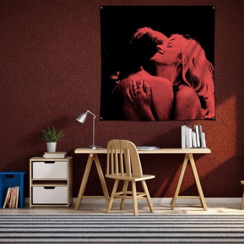 بساط حائط بتصميم فرقة تي في جيرل مقاس 36 × 36 انش من اربينجر، غطاء البوم مخرج فرنسي للتعليق على الحائط، راية فنية على الحائط لتزيين المنزل والسكن الجامعي in Kuwait