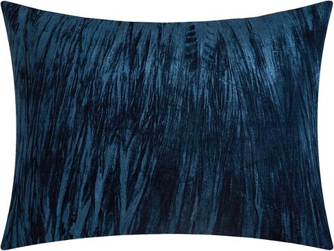 طقم لحاف 4 قطع من Chic Home Westmont مصنوع من قماش مخملي مجعد، يتضمن وسادة زينة مزخرفة، رمادي، مقاس King in Kuwait