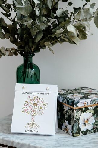 GRANDCHILD ON THE WAY - Day By Day Grandparent Calendar | Grandparent gift, Pregnancy calendar, Pregnancy Journal, Pregnancy Gift, Keepsake Journal - in Kuwait