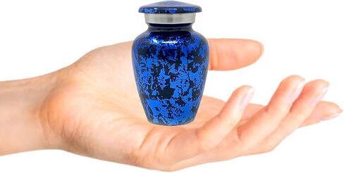 وعاء تذكاري صغير متلألئ مصنوع يدويًا من فوريفر لافد للرماد - مجموعة من 4 أباريق - توكين أورنز - أباريق صغيرة – 4 ألوان مع حقيبة فاخرة و4 أكياس in Kuwait