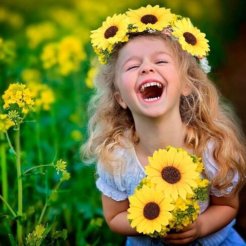 Levana.m 50pcs رؤوس عباد الشمس وهمية، 3.94 بوصة عباد الشمس الزهور الاصطناعية الحرير الأصفر عباد الشمس ديكور DIY بها بنفسك حفل زفاف الطفل دش الزفاف دش ديكورات المنزل in Kuwait