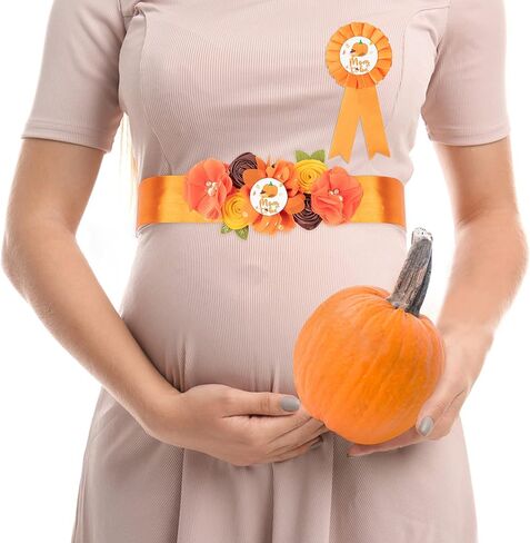 5 قطع مجموعة وشاح الأمومة على شكل اليقطين، تصميم Happy Fall Mommy to Be & Daddy to Be Acacage Pins، تاج الزهور ووشاح الحمل التذكارية للخريف اليقطين جنس يكشف عن طفل دش حفلة صورة هدية in Kuwait