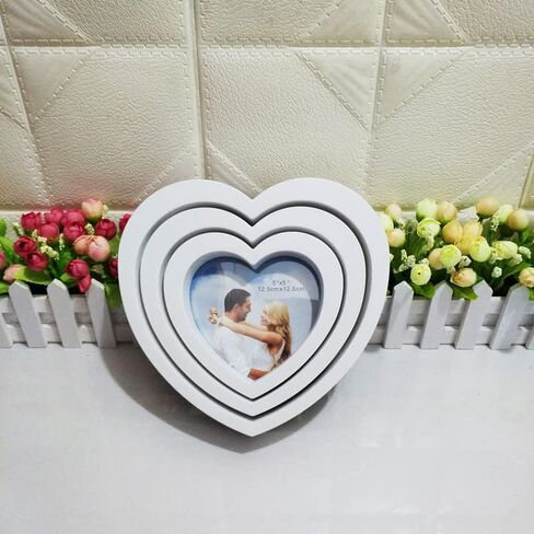 مجموعة اطارات صور على شكل قلب بلون ابيض من 3 قطع اطار صور بلاستيكي 5×5 انش، 6×6 انش، 7×7 انش. فقط للحائط. in Kuwait