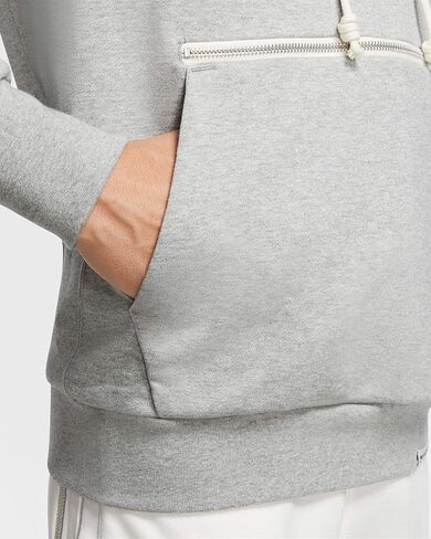 بلوفر بغطاء رأس لكرة السلة للرجال من Nike Standard Issue in Kuwait