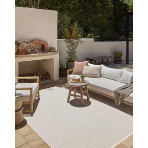 Loloi Amber Lewis x Malibu Ivory/Dove 5'-1" x 7'-7" Area Rug in Saudi Arabia