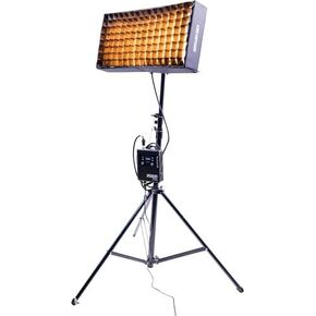 بساط LED مرن ثنائي اللون ابوتشر Amaran F21x بقدرة 100 واط من يو اس ستوك مع شبكة خلية النحل CRI 95+ CCT 2500K الى 7500K يدعم التحكم في تطبيق Sidus Link مدمج 9 اضاءة اف اكس in Kuwait
