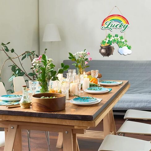 CHDITB القديس باتريك الديكور علامة معلقة، الأخضر شامروك البرسيم علامة الباب الأمامي مع وعاء قوس قزح من الذهب، محظوظ الربيع ديكور الأيرلندية هدية للمنزل في الهواء الطلق حزب عيد القديس بادي in Kuwait