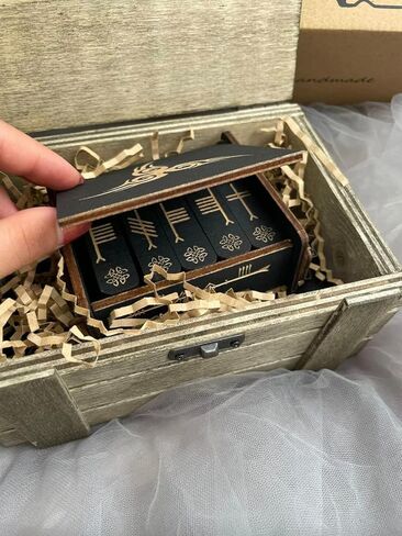TheDarknessUnicorn Ogham's Fortune Oracle Set صندوق المذبح الخشبي صندوق الروني القماشي وحقيبة الروني ودليل عصي أوغام in Kuwait