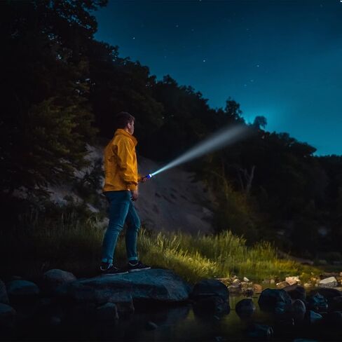 مصباح يدوي صغير للتخييم من Vlitepro، 4 مصابيح LED قابلة للتكبير، شعلة تعمل ببطارية AAA مع خطاف، ضوء طوارئ لإمدادات الأعاصير، خارجي، ضوء ليلي، البطاريات متضمنة، أخضر in Kuwait