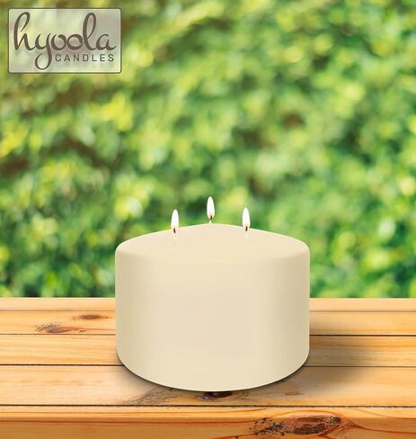 شمعة كبيرة من HYOOLA باللون العاجي بثلاث فتائل - 4.75 × 6 بوصة - شموع كبيرة غير معطرة - 93 ساعة - صناعة أوروبية in Saudi Arabia