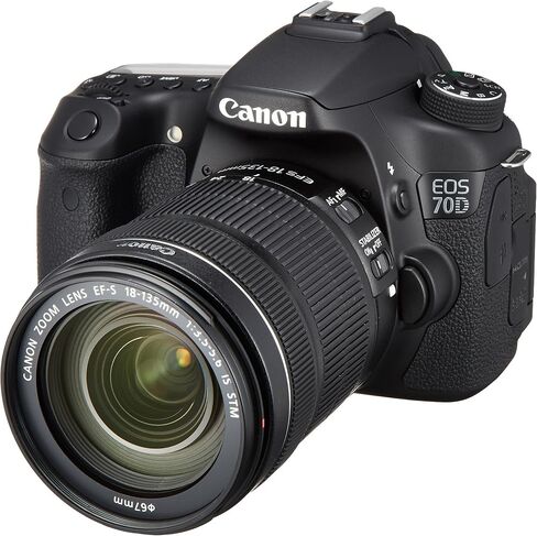 كاميرا Canon EOS 70D الرقمية SLR مع عدسة STM مقاس 18-135 مم - الإصدار العالمي (متجدد) in Saudi Arabia