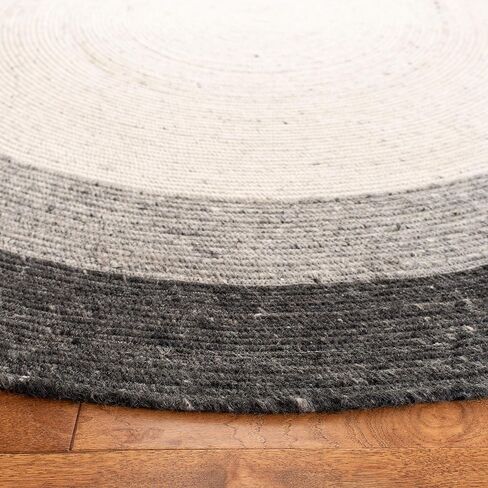SAFAVIEH Braided Collection 4' x 6' Oval Charcoal/Ivory BRD903H Handmade Country Cottage Reversible Wool Entryway Foyer Living Room Bedroom Kitchen Area Rug in Saudi Arabia