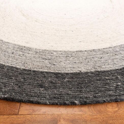 SAFAVIEH Braided Collection 4' x 6' Oval Charcoal/Ivory BRD903H Handmade Country Cottage Reversible Wool Entryway Foyer Living Room Bedroom Kitchen Area Rug in Saudi Arabia