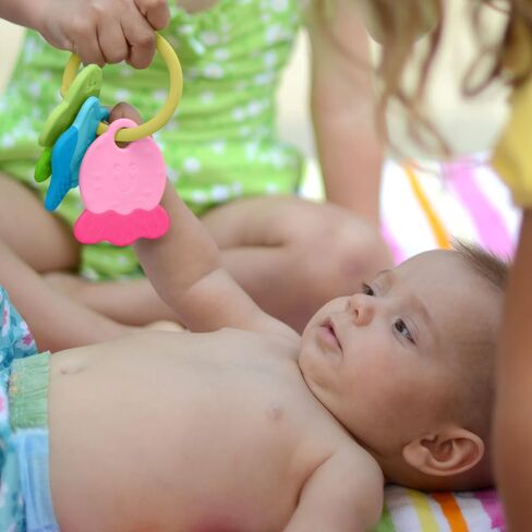 جرين سبراوتس بيبي مفاتيح تسنين متعددة الالوان 3Mo+، قطعة واحدة in Kuwait