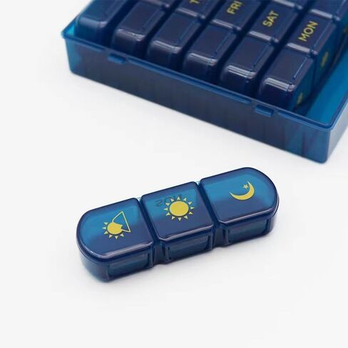 منظم حبوب الدواء الأسبوعي 3 مرات في اليوم، منظم حبوب فيتامين كبير للسفر 7 أيام 3 مرات في اليوم، صندوق حبوب منع الحمل اليومي، حاوية حبوب منع الحمل اليومية، منظم الأدوية لتكملة الأغطية الشفافة وزيوت السمك in Kuwait