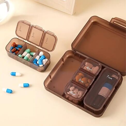 صندوق حبوب الدواء المحمول، مقاوم للرطوبة، منظم حبوب الدواء في الجيب، لطيف ومضغوط، صندوق لوحي لطيف للسفر، حقيبة حبوب منع الحمل اليومية، تخزين الفيتامينات، صناديق حبوب زيت السمك مع مقصورات (أزرق) in Kuwait