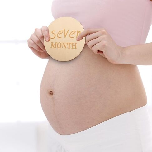 12 قطعة من بطاقات الصور الشهرية للاطفال، مجموعة اقراص خشبية من 1-12 شهر، لافتة اعلان الميلاد لدعائم صور السنة الاولى، قطر 4 انش in Kuwait