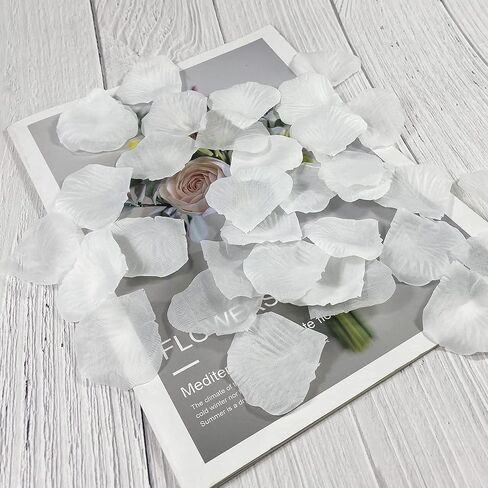 3000 قطعة من بتلات الورد الحريري الأبيض لتزيين حفلات الزفاف وبتلات الزهور الصناعية لعيد الحب، وليلة رومانسية، وطاولة الطعام، وأعياد الميلاد، والمناظر الطبيعية مع بتلات الورد in Kuwait