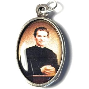 Relic Medals 3rd Class of Saint John Bosco Don Patron Christian Apprentice Editor Publisher schoolchildren Youth Magician Juvenile delinquents Juan Cine Magos ilusionistas Escuela artesanal in Kuwait