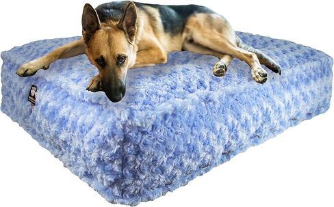 (أزرق سماوي، كبير - 46 طول × 35 عرض × 6 انش) - سرير للكلاب بتصميم مستطيل من الفرو الصناعي من بيسي آند بارني in Kuwait