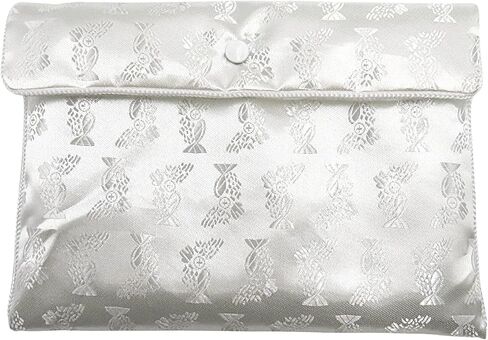 Light of Christ First Communion Satin Purse Set for Girls, Includes Mass Prayer Book, Rosary and Pouch, Scapular, and Lapel Pin, Gifts and Keepsakes for Young Women, Communicant Starter Pack, 6 Pieces in Saudi Arabia