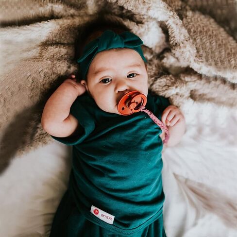 بطانية قماط للاطفال من امبي 2 اتجاهين للاطفال من عمر 0-3 اشهر - خشب التنوب، 6-14 باوند | سهولة الوصول للحفاضات | تصميم للساقين للداخل والخارج | سحاب امن يوقف الفك | مرحلة نوم 1 in Kuwait